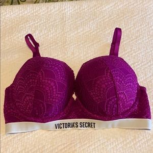 Victoria Secret light padding.